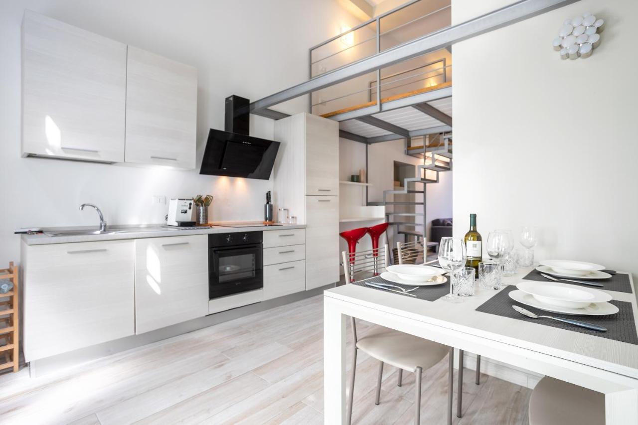 Appartamento Navigli-Duomo Exclusive Design Loft Su Due Piani Con Wifi Milano Esterno foto