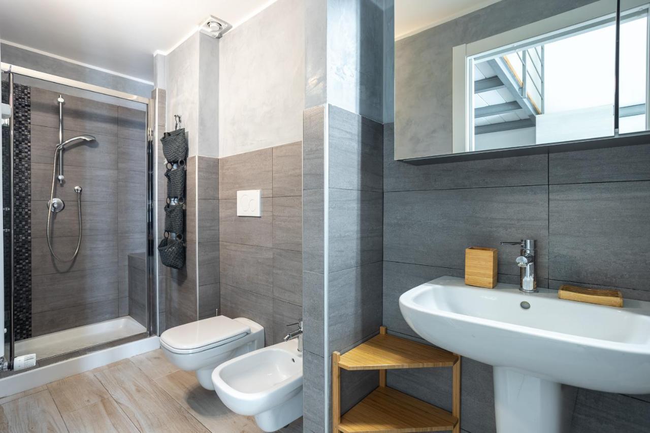 Appartamento Navigli-Duomo Exclusive Design Loft Su Due Piani Con Wifi Milano Esterno foto